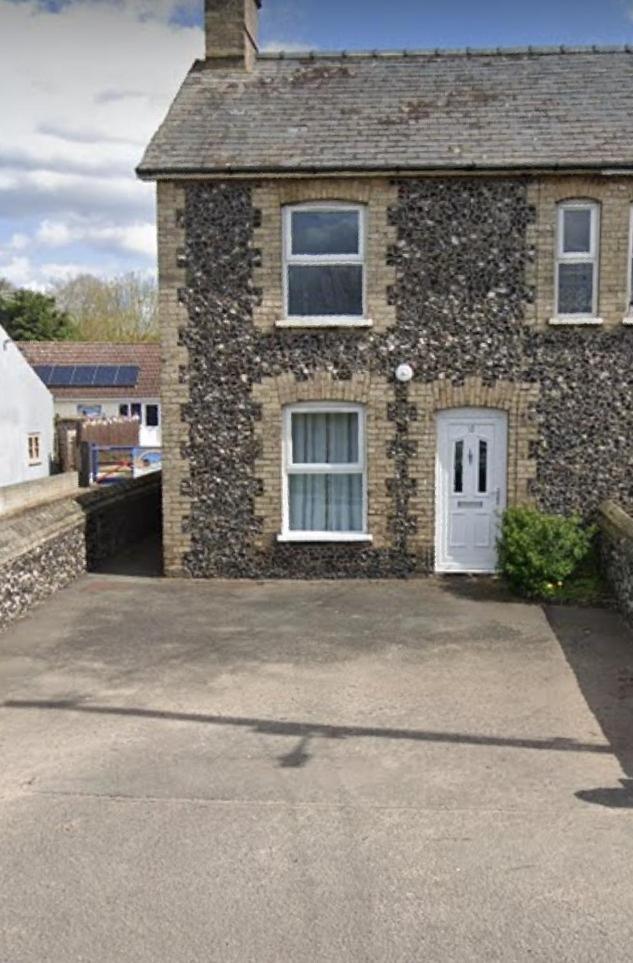 Charming 3 Bedroom Flint Cottage Lakenheath Exterior photo